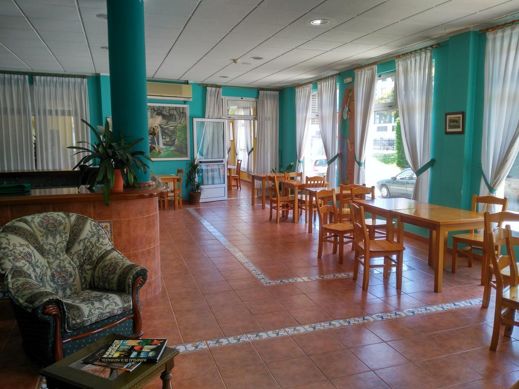 Hotel Águila Real Onís Exteriér fotografie